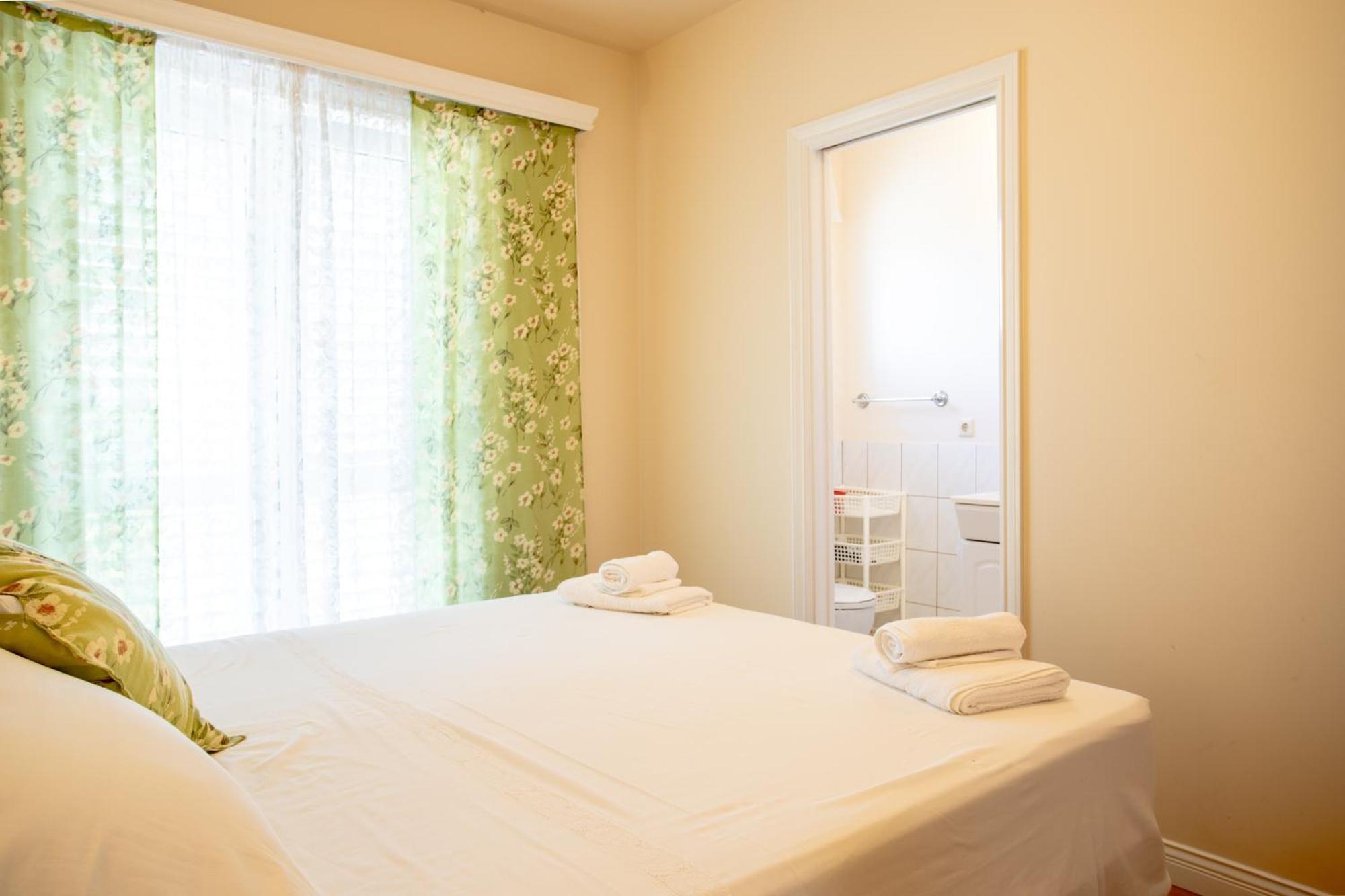 Apartments Mijajov Dvor Sumartin Ngoại thất bức ảnh