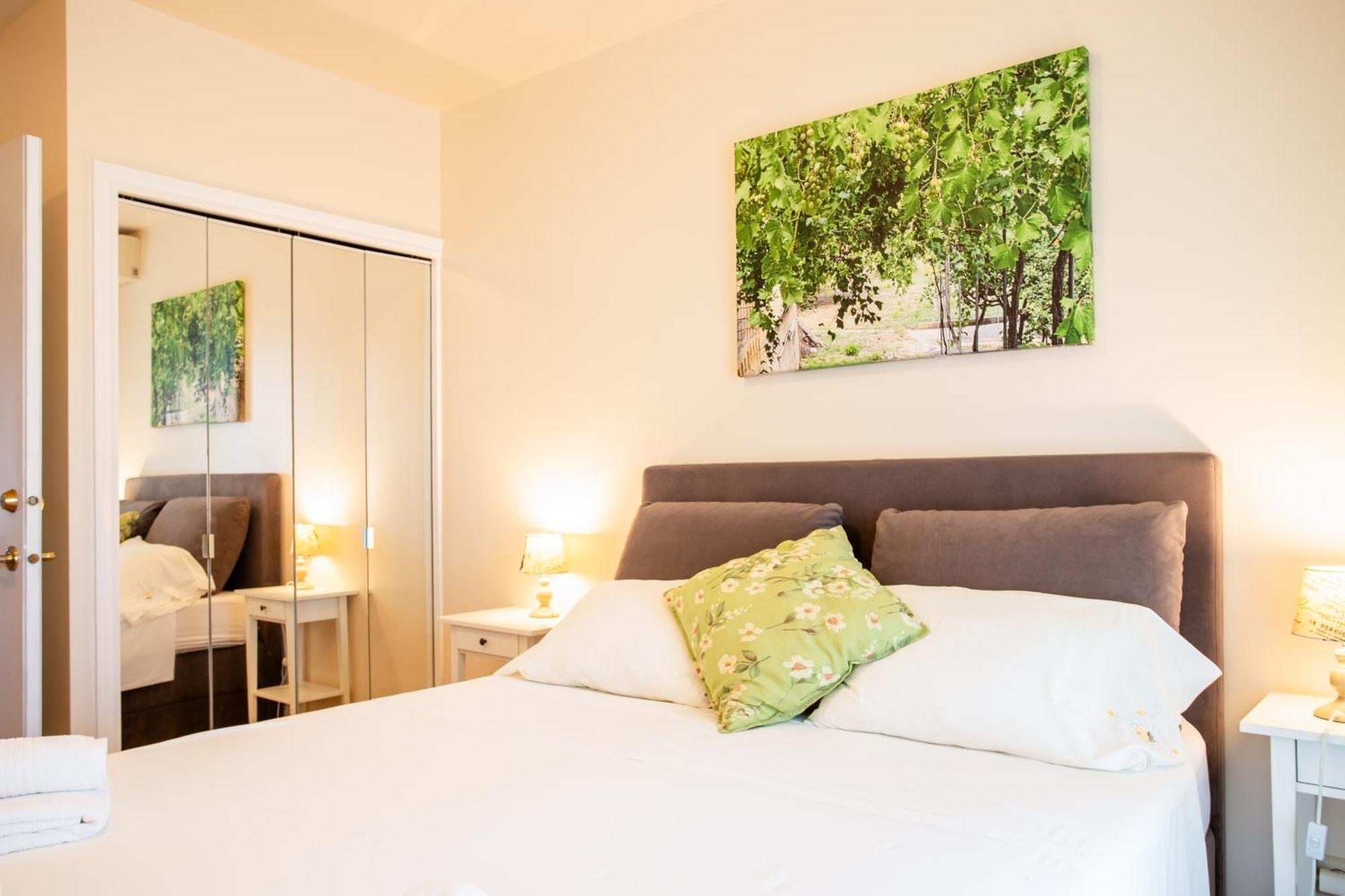 Apartments Mijajov Dvor Sumartin Ngoại thất bức ảnh