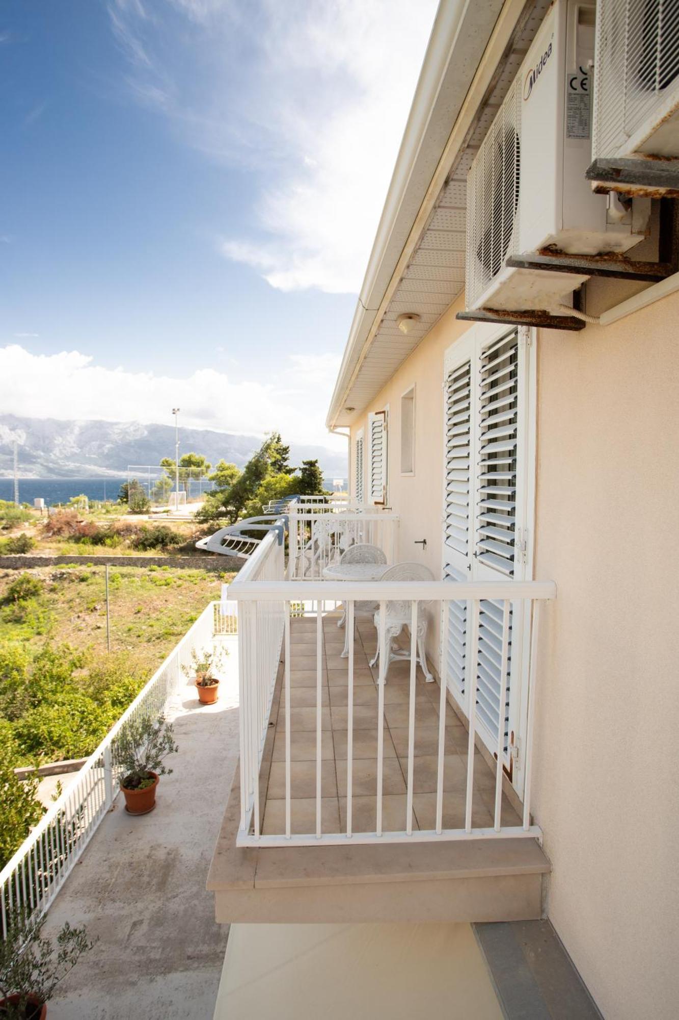 Apartments Mijajov Dvor Sumartin Ngoại thất bức ảnh