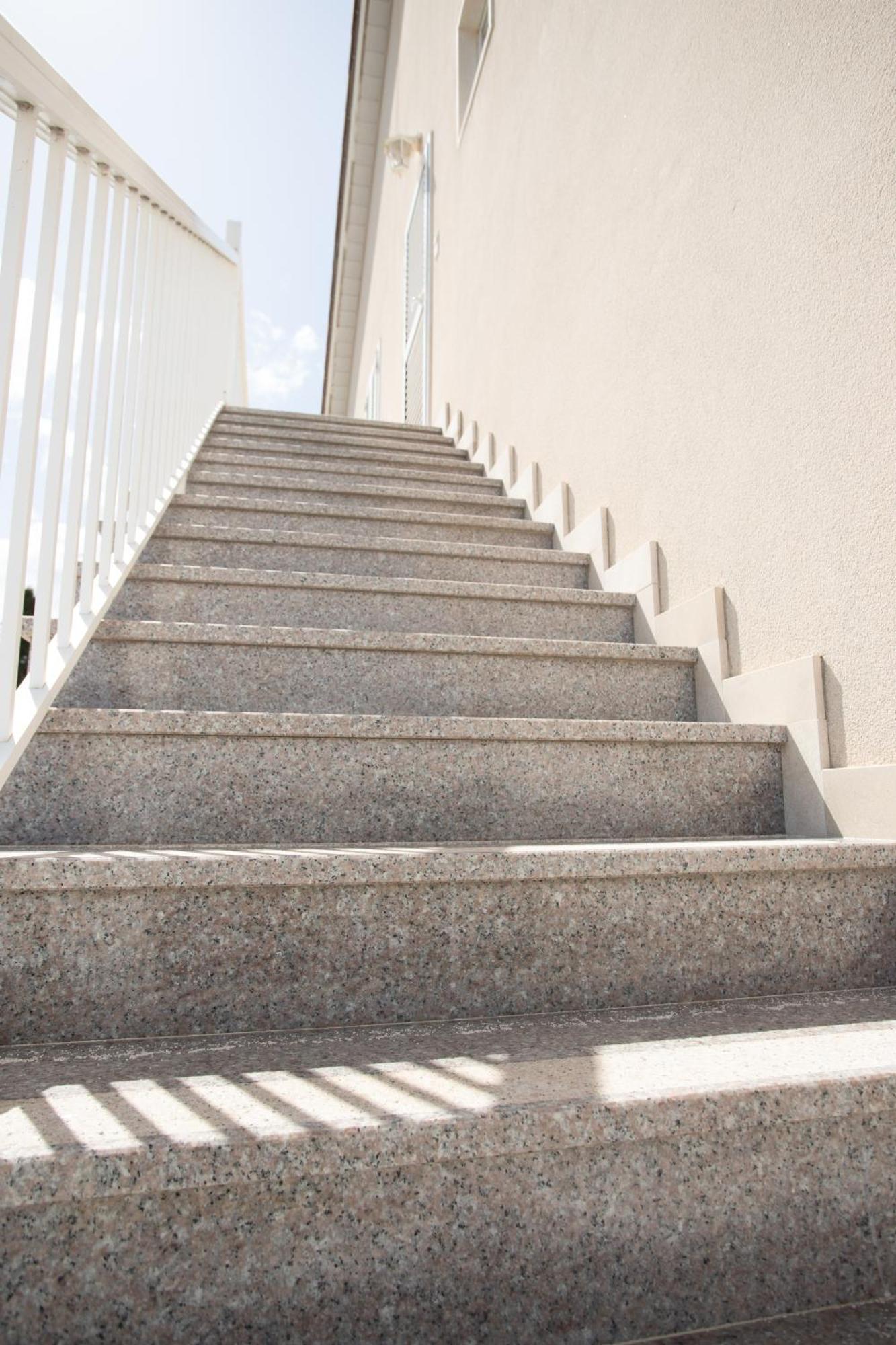 Apartments Mijajov Dvor Sumartin Phòng bức ảnh