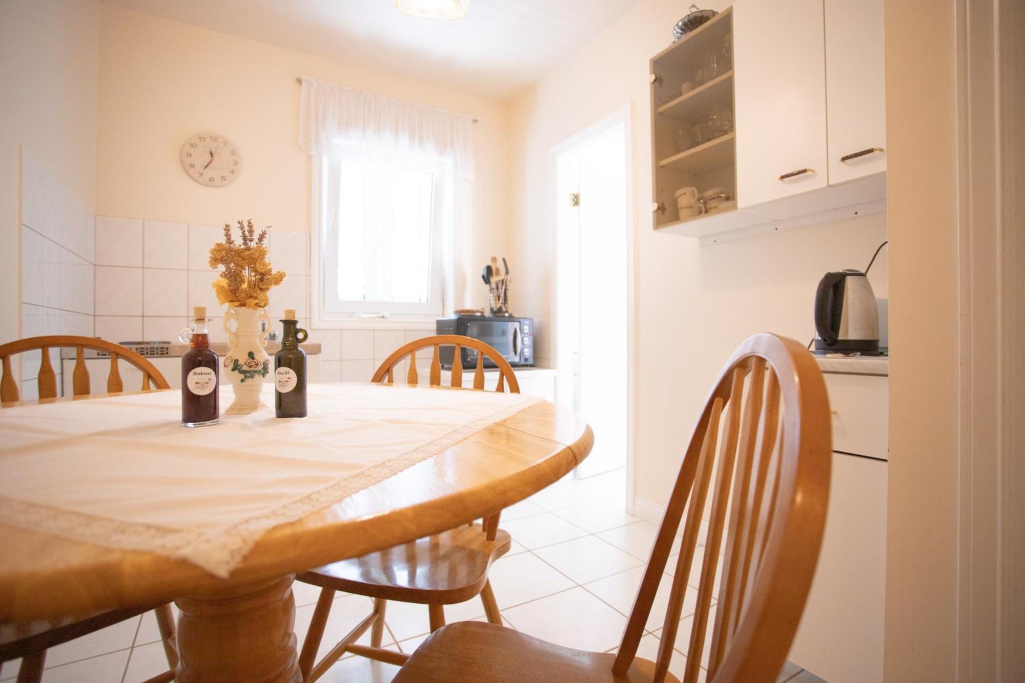 Apartments Mijajov Dvor Sumartin Phòng bức ảnh